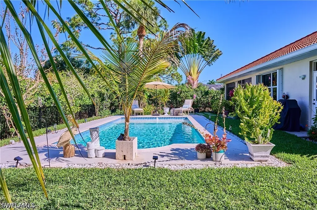186 Muirfield Circle Naples FL 34113