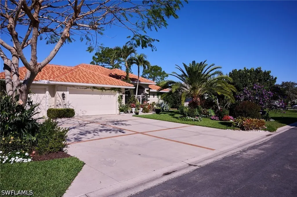186 Muirfield Circle Naples FL 34113