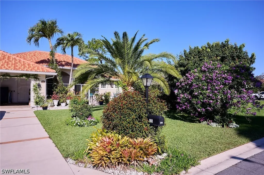 186 Muirfield Circle Naples FL 34113