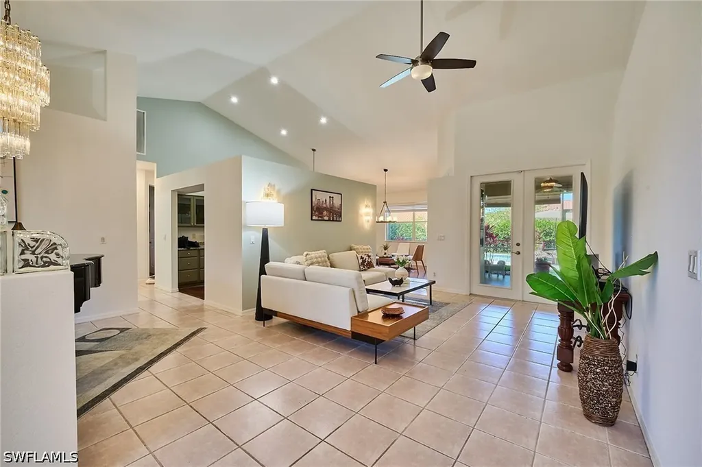 186 Muirfield Circle Naples FL 34113