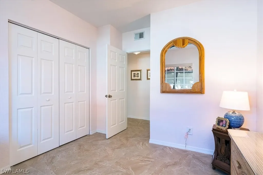 186 Gabriel Circle Naples FL 34104