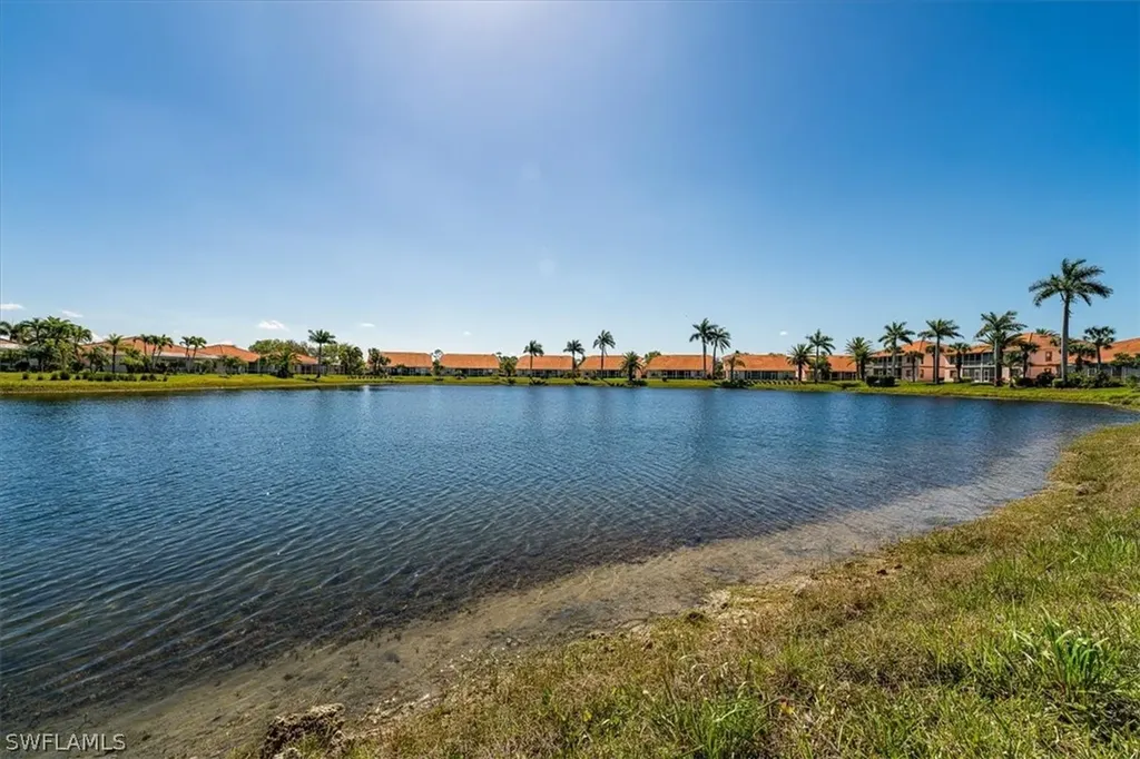 186 Gabriel Circle Naples FL 34104