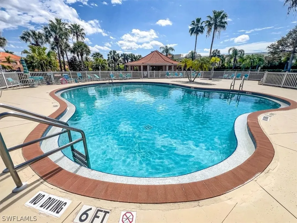 186 Gabriel Circle Naples FL 34104