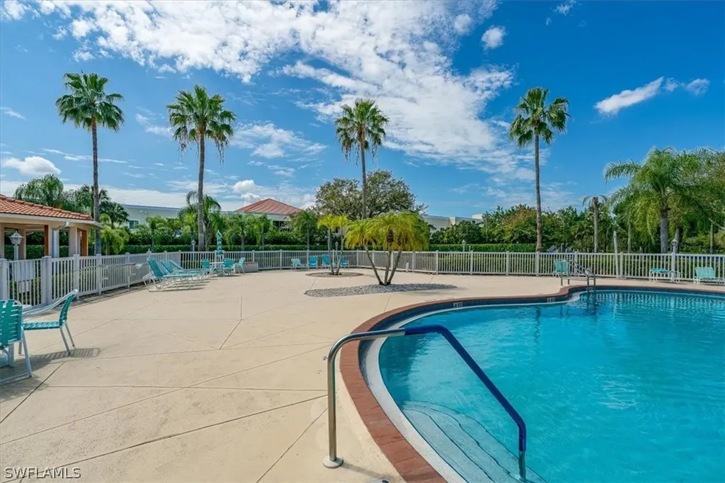 186 Gabriel Circle Naples FL 34104