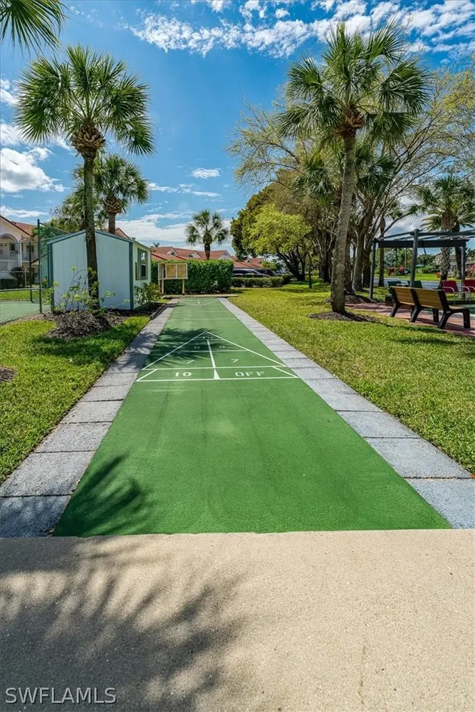 186 Gabriel Circle Naples FL 34104