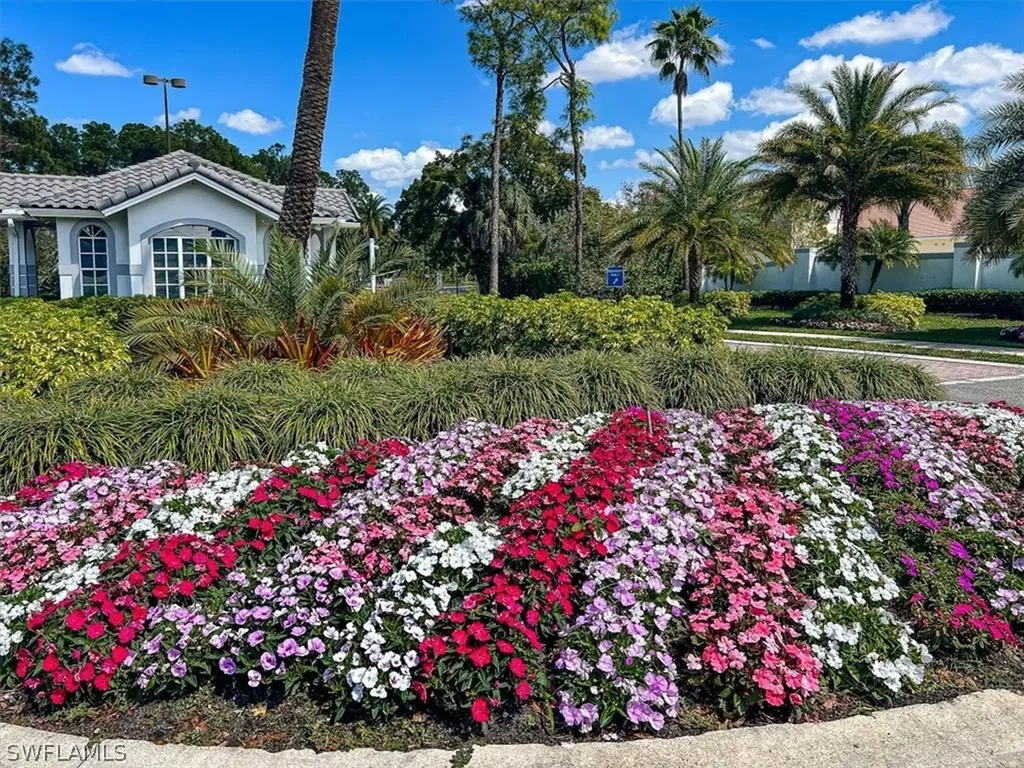 186 Gabriel Circle Naples FL 34104