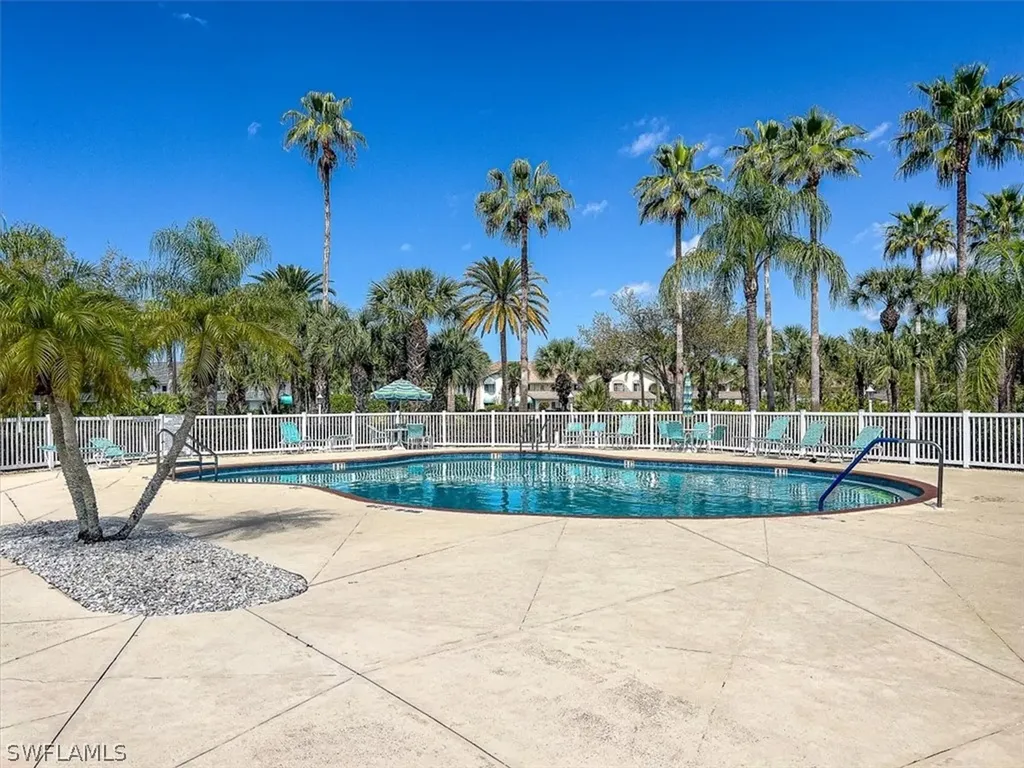 186 Gabriel Circle Naples FL 34104
