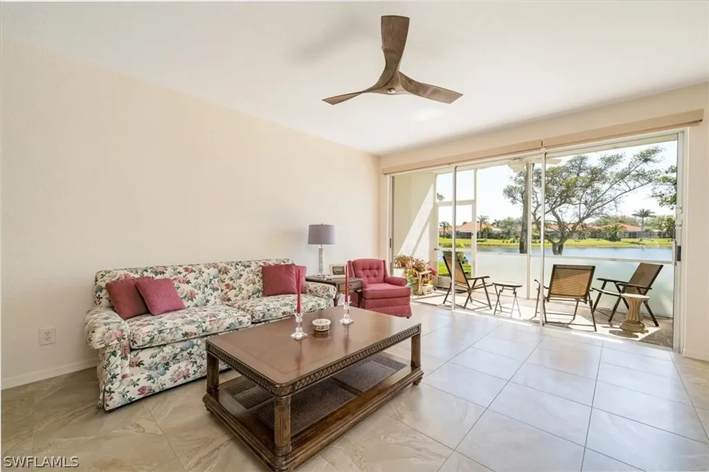 186 Gabriel Circle Naples FL 34104