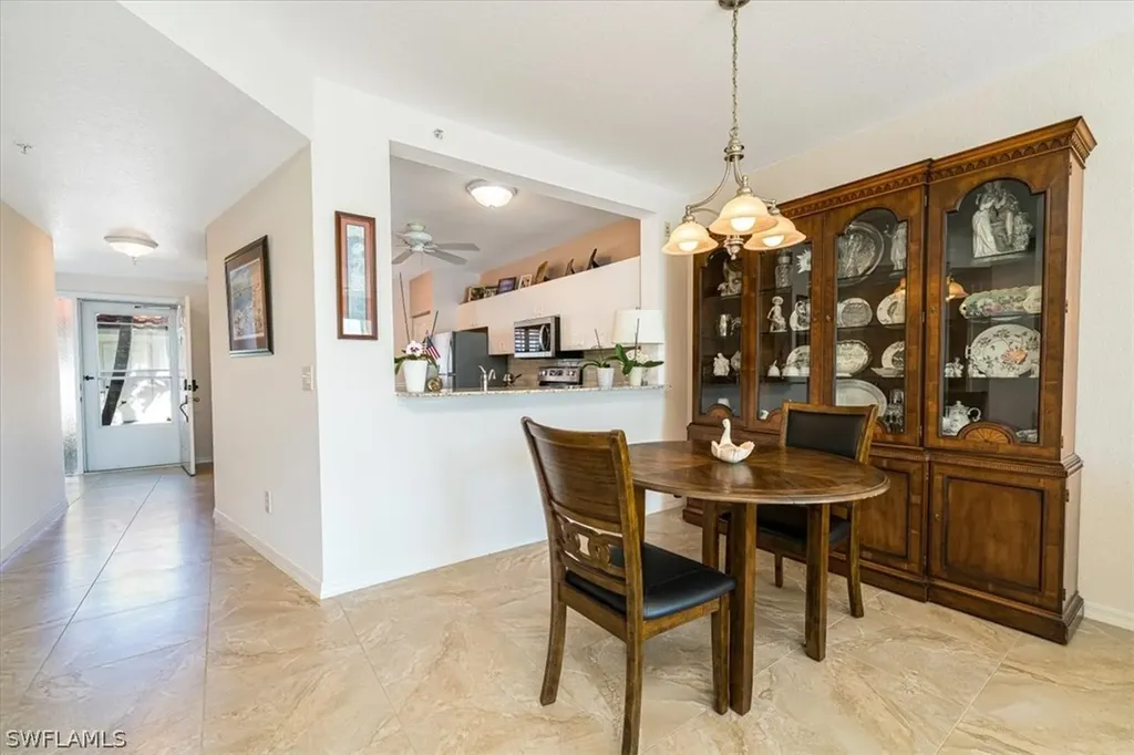 186 Gabriel Circle Naples FL 34104