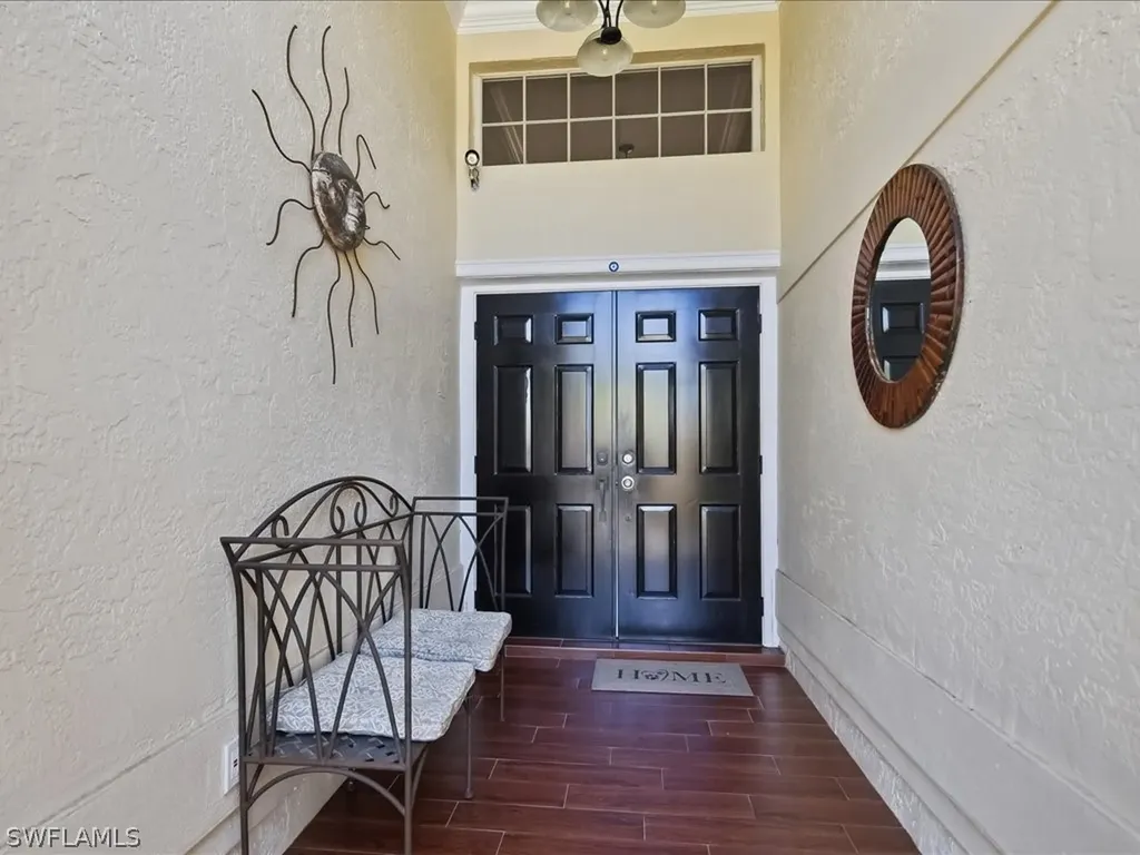 6642 Middlesex Place Naples FL 34104