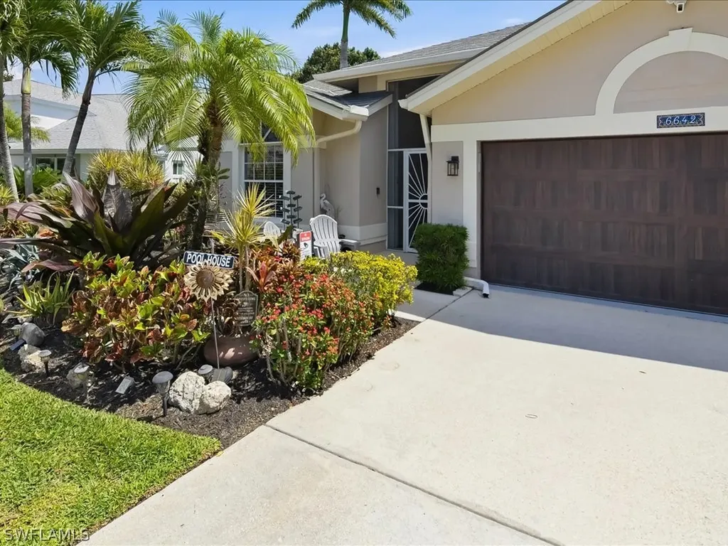 6642 Middlesex Place Naples FL 34104