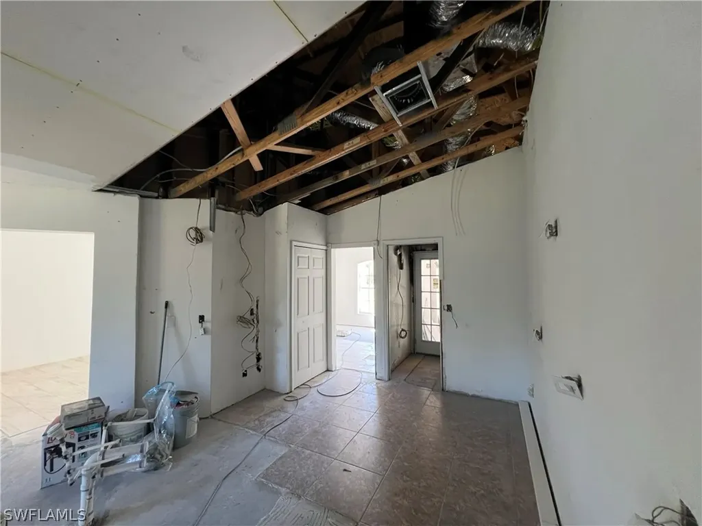 2031 10th Avenue NE Naples FL 34120