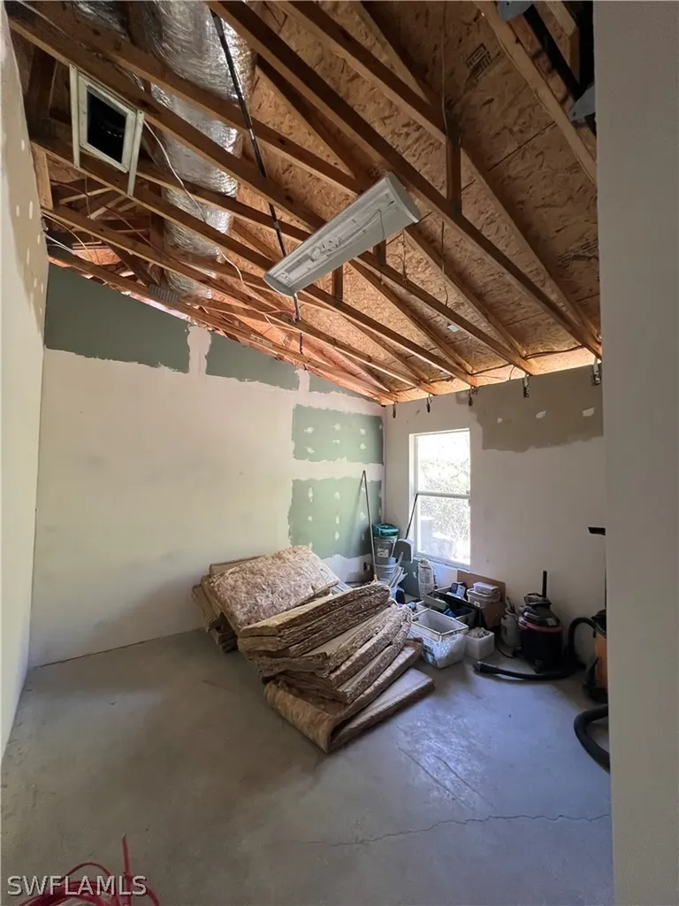 2031 10th Avenue NE Naples FL 34120