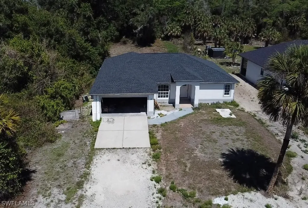2031 10th Avenue NE Naples FL 34120