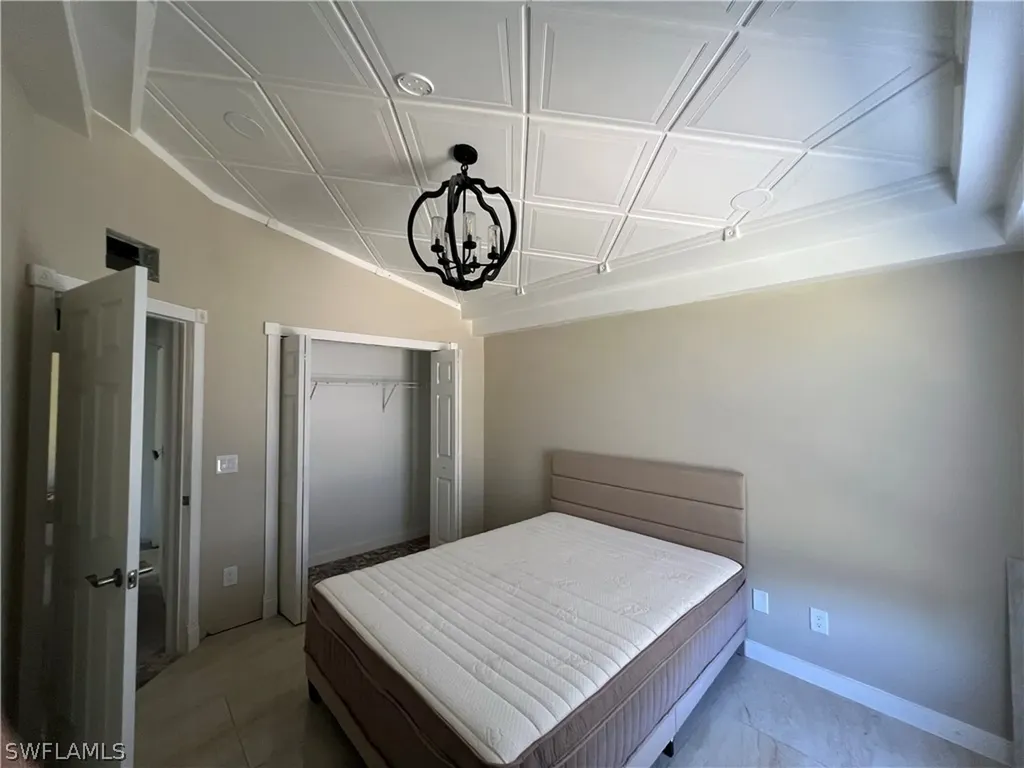2031 10th Avenue NE Naples FL 34120