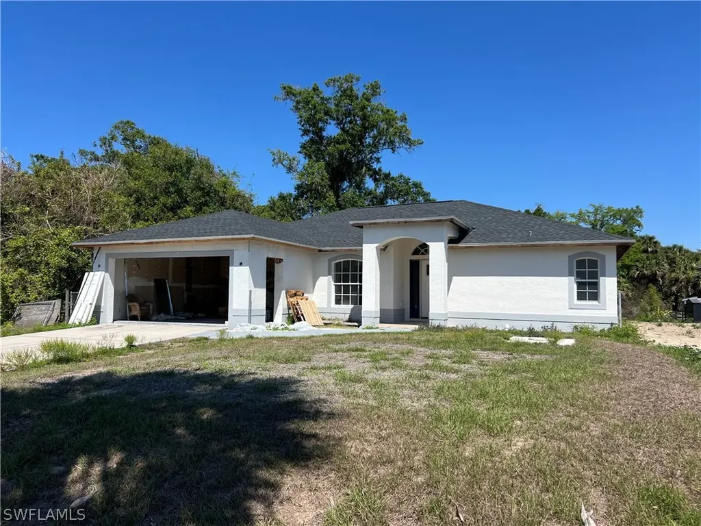 2031 10th Avenue NE Naples FL 34120