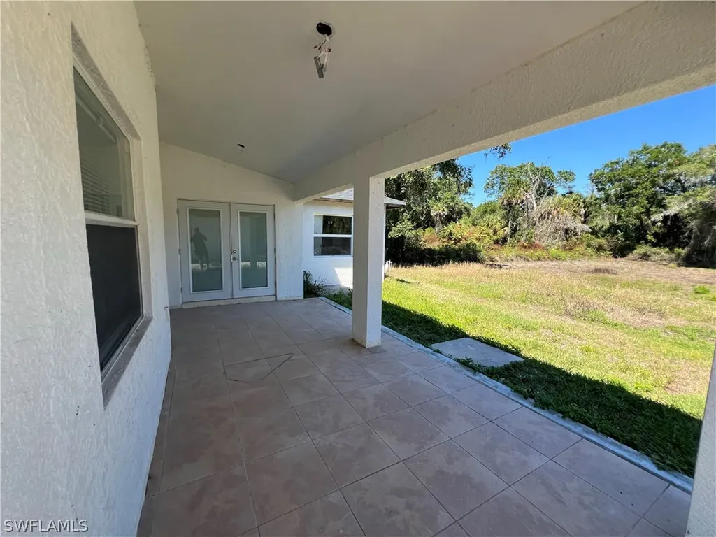 2031 10th Avenue NE Naples FL 34120