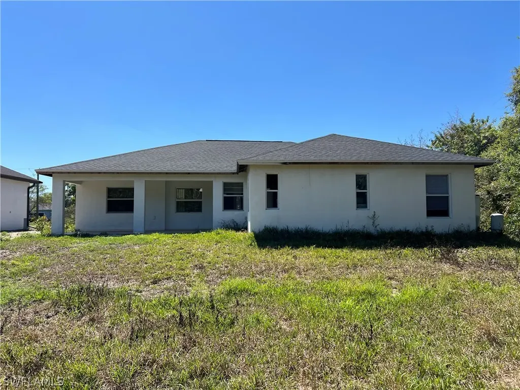 2031 10th Avenue NE Naples FL 34120