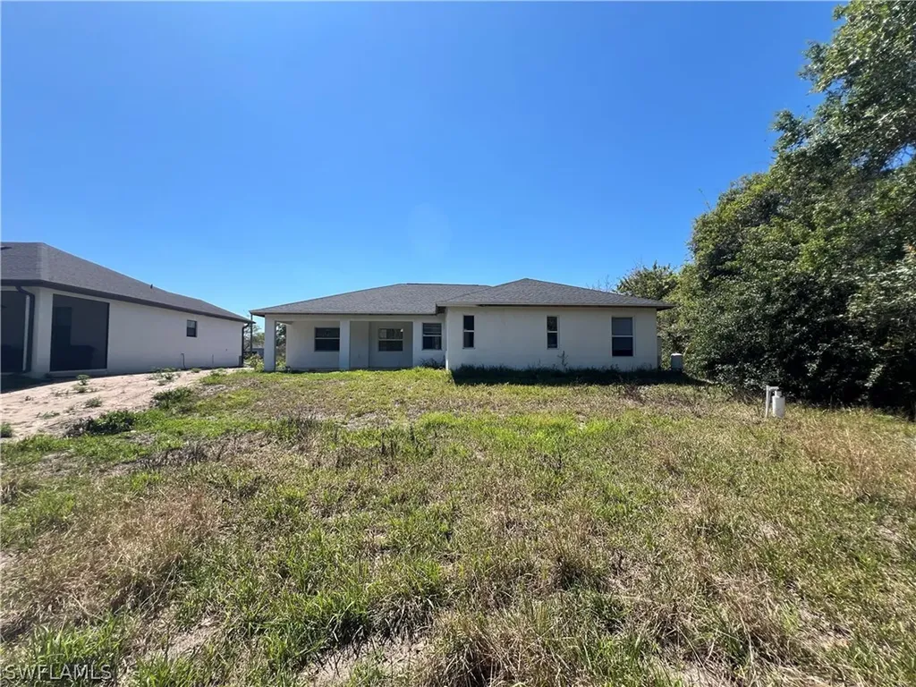 2031 10th Avenue NE Naples FL 34120