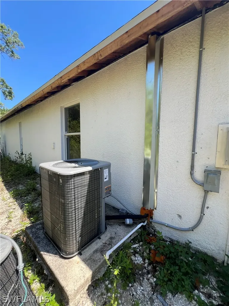 2031 10th Avenue NE Naples FL 34120