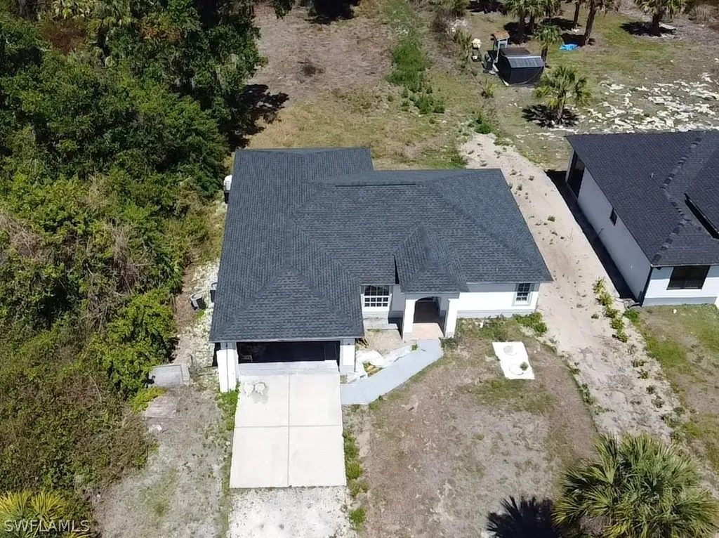 2031 10th Avenue NE Naples FL 34120