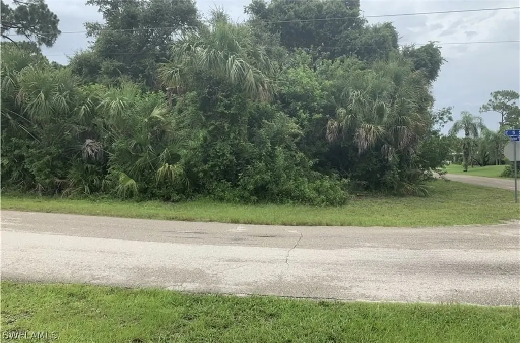501 Dayton Avenue Lehigh Acres FL 33972