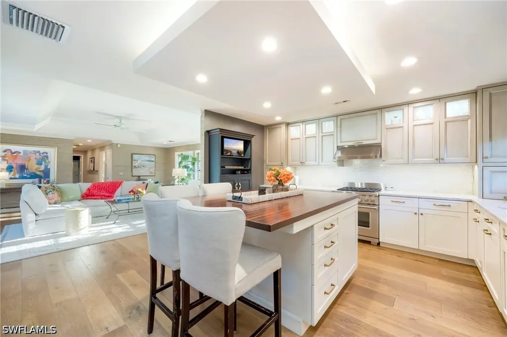1225 Sandpiper Street Naples FL 34102