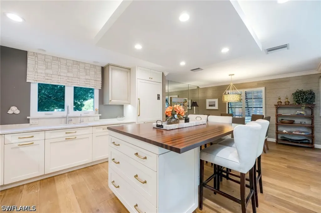 1225 Sandpiper Street Naples FL 34102
