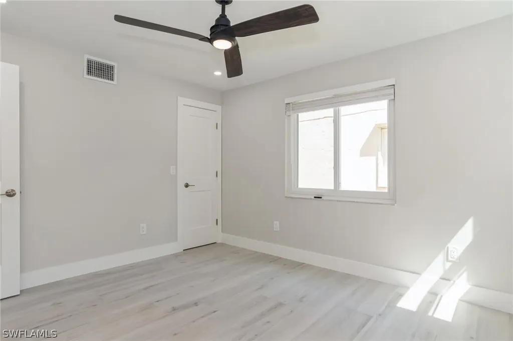 1155 Sandpiper Street Naples FL 34102