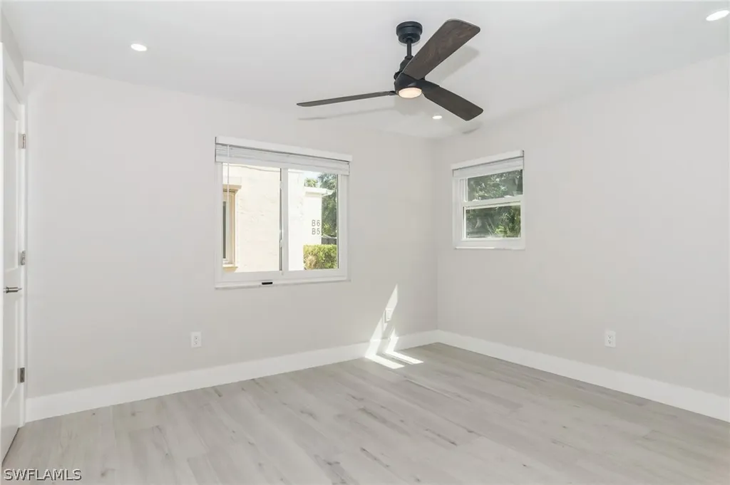 1155 Sandpiper Street Naples FL 34102