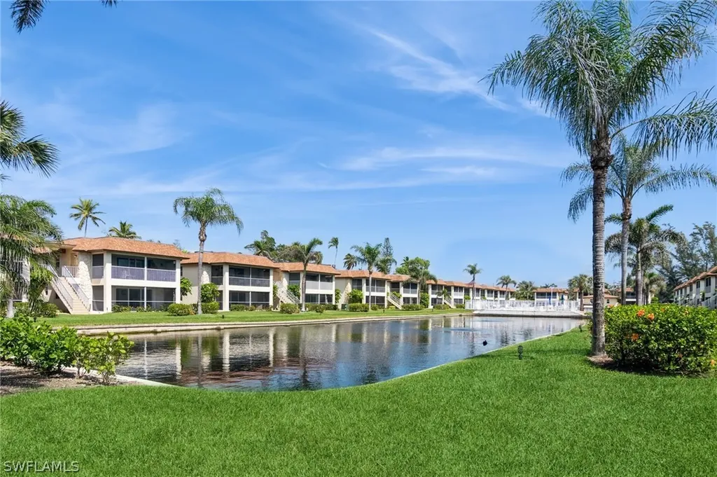 1155 Sandpiper Street Naples FL 34102