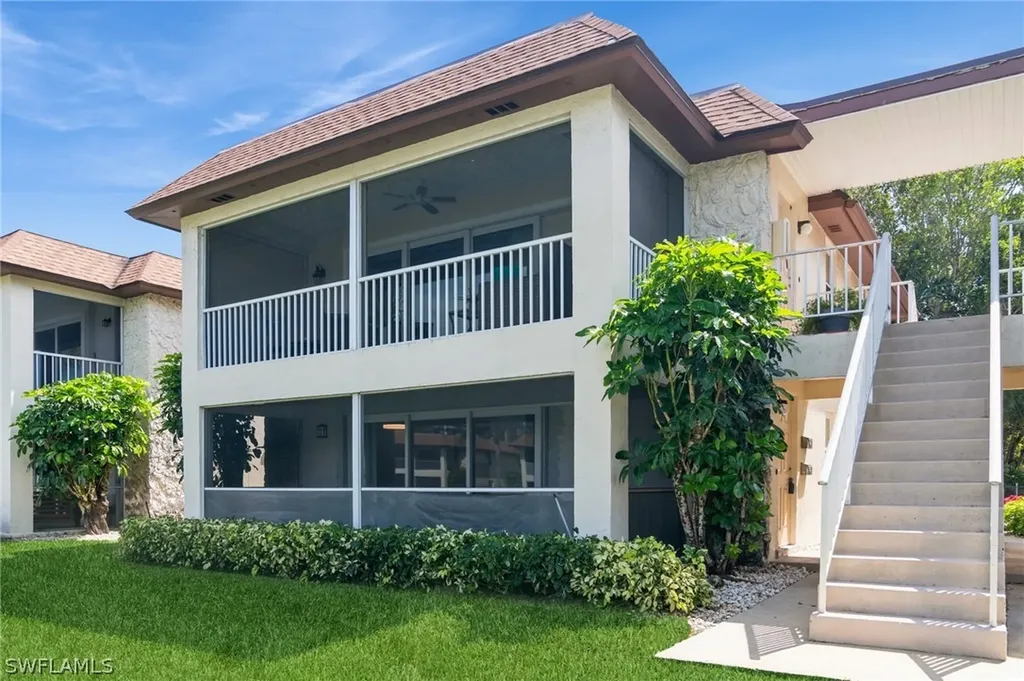 1155 Sandpiper Street Naples FL 34102