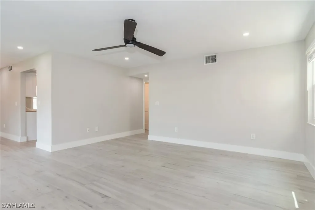 1155 Sandpiper Street Naples FL 34102