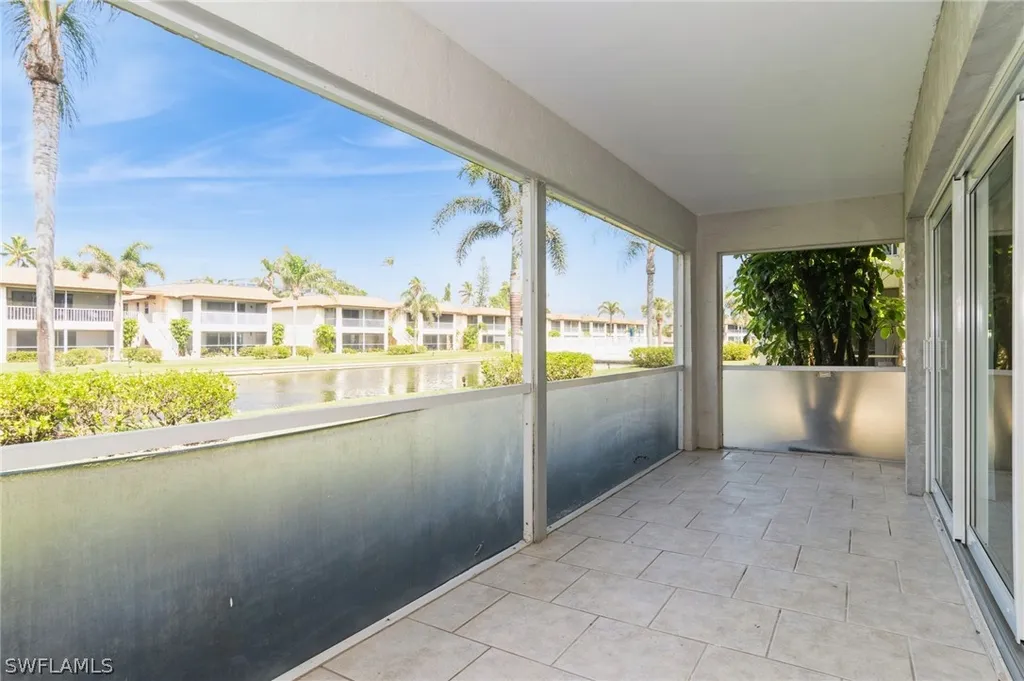 1155 Sandpiper Street Naples FL 34102
