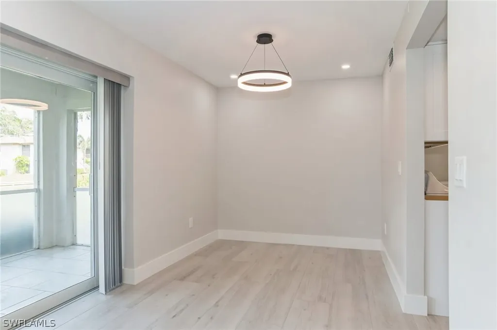 1155 Sandpiper Street Naples FL 34102