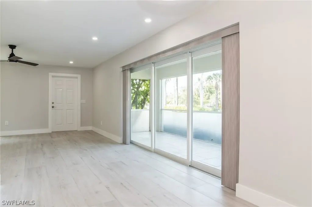 1155 Sandpiper Street Naples FL 34102