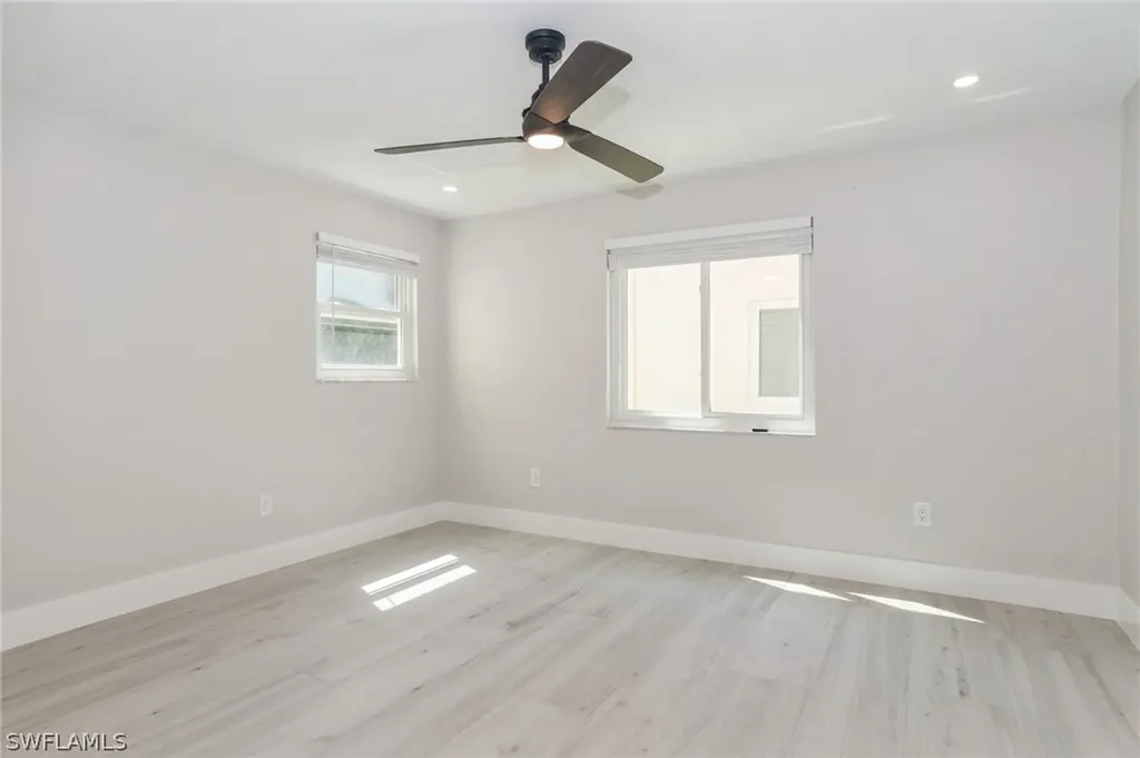 1155 Sandpiper Street Naples FL 34102