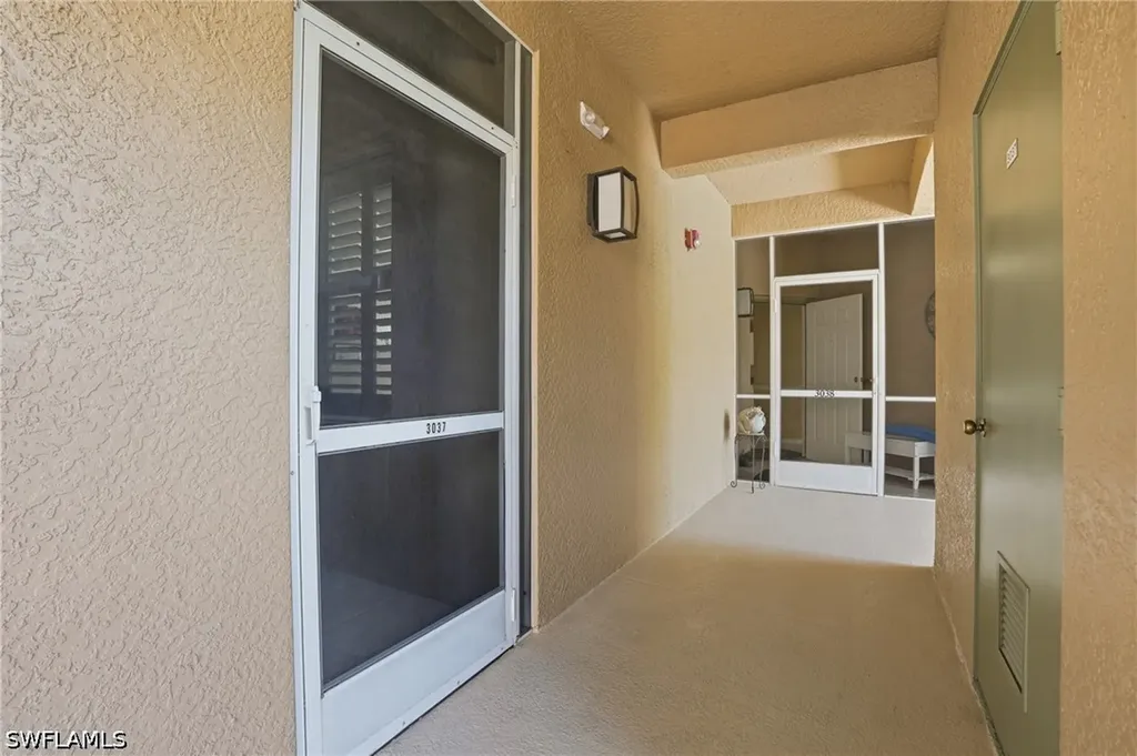 3820 Sawgrass Way Naples FL 34112