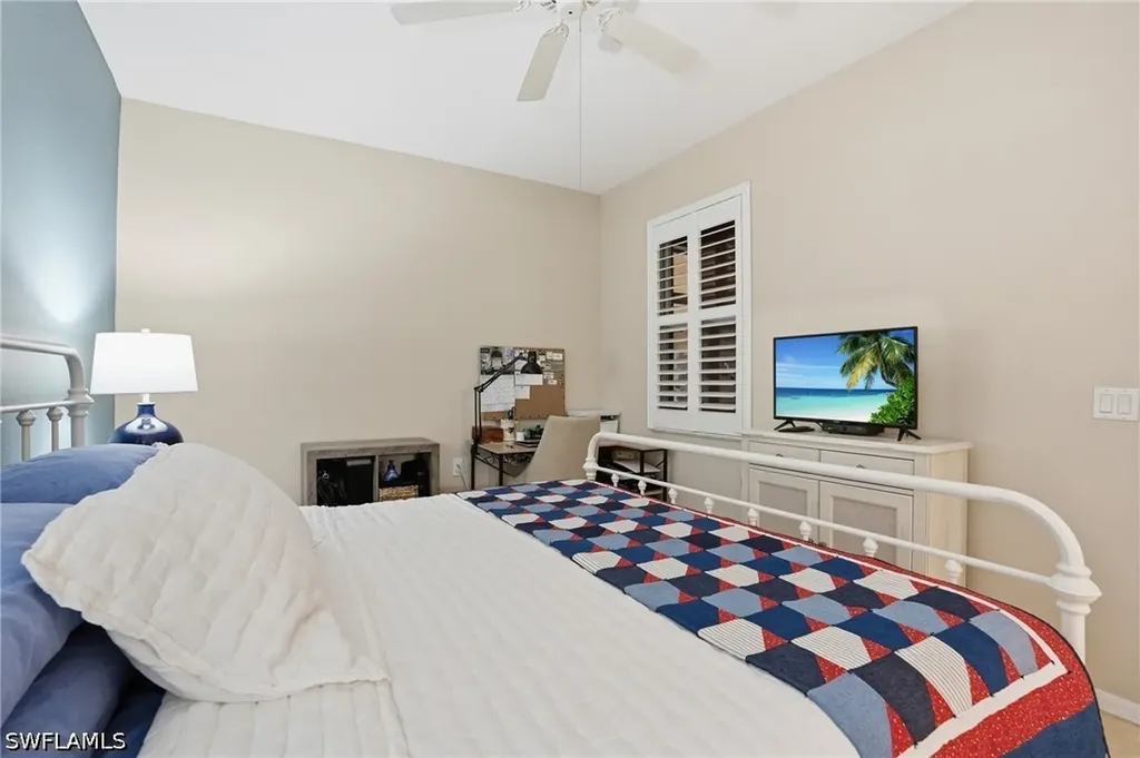 3820 Sawgrass Way Naples FL 34112