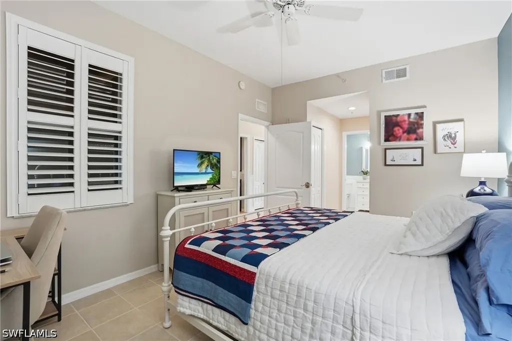 3820 Sawgrass Way Naples FL 34112