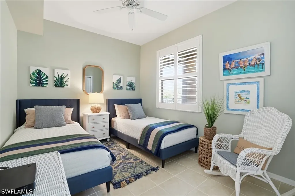 3820 Sawgrass Way Naples FL 34112