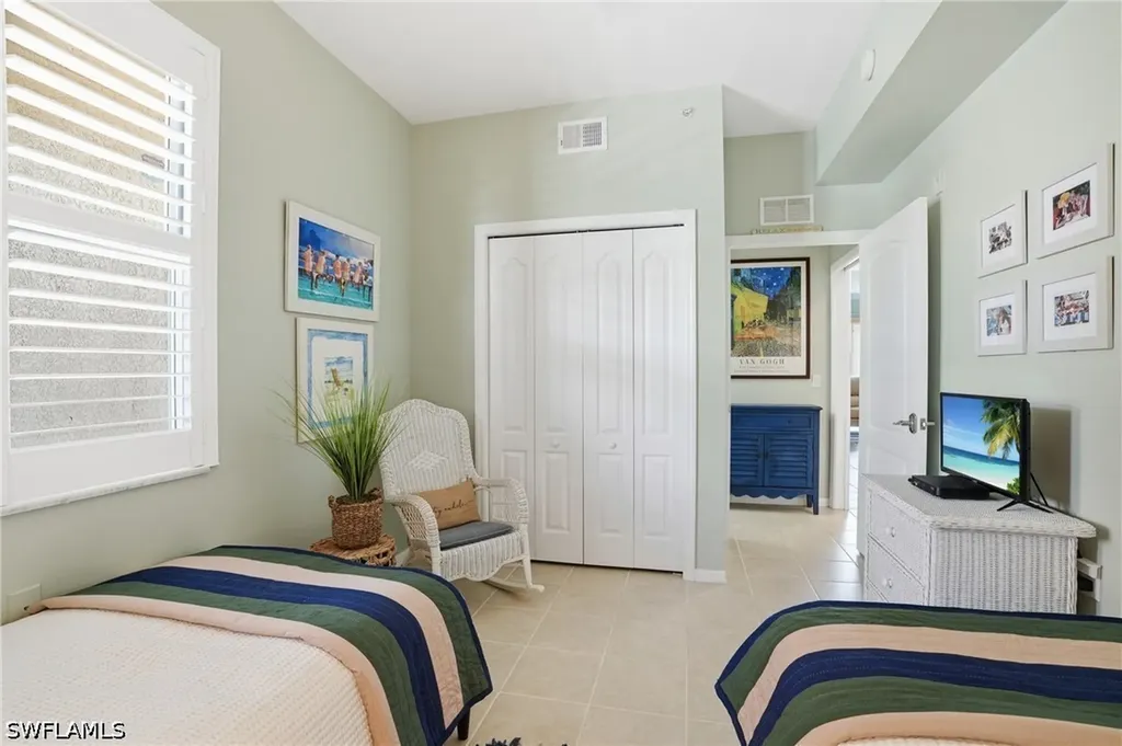 3820 Sawgrass Way Naples FL 34112