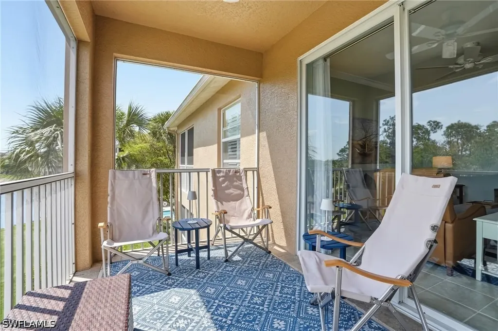 3820 Sawgrass Way Naples FL 34112