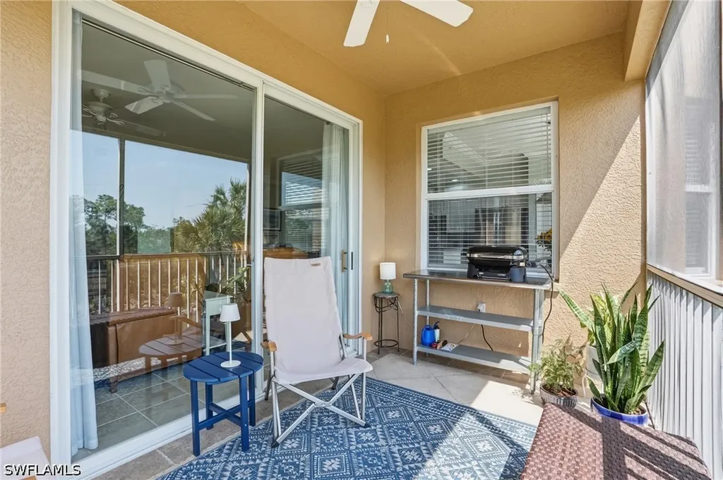 3820 Sawgrass Way Naples FL 34112