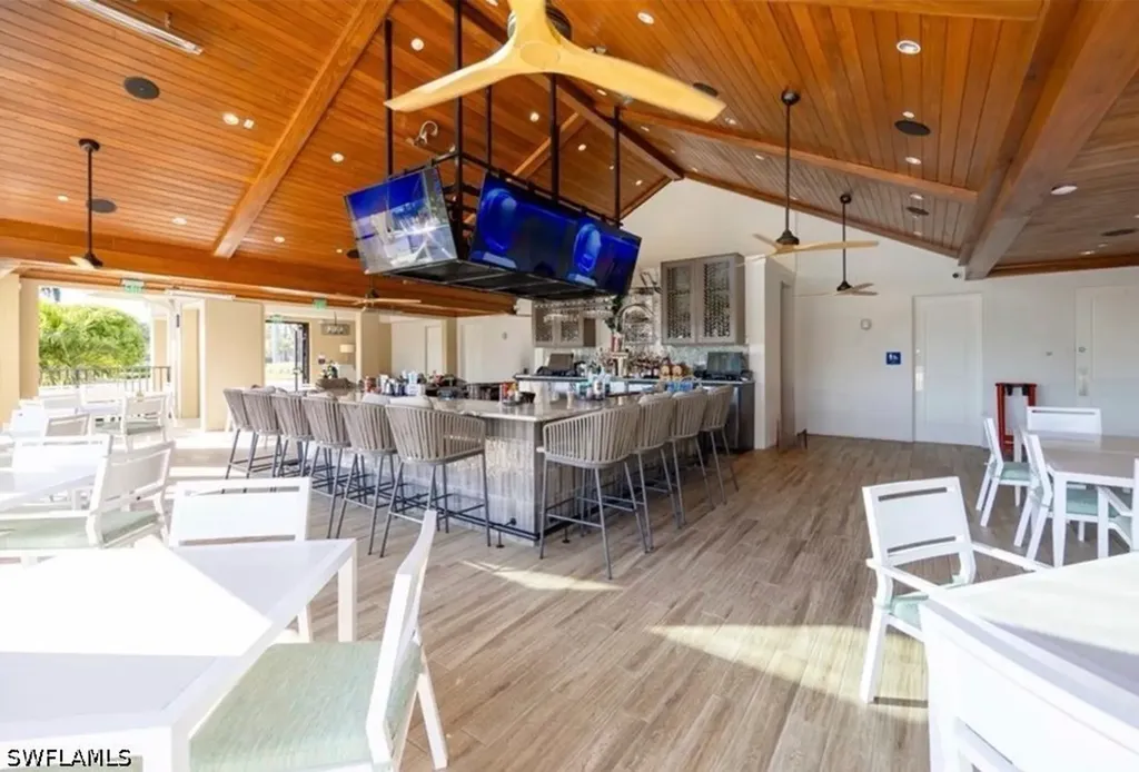 3820 Sawgrass Way Naples FL 34112