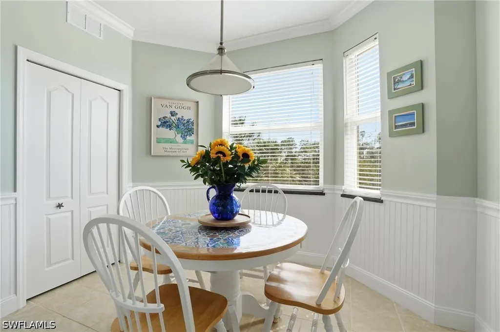 3820 Sawgrass Way Naples FL 34112