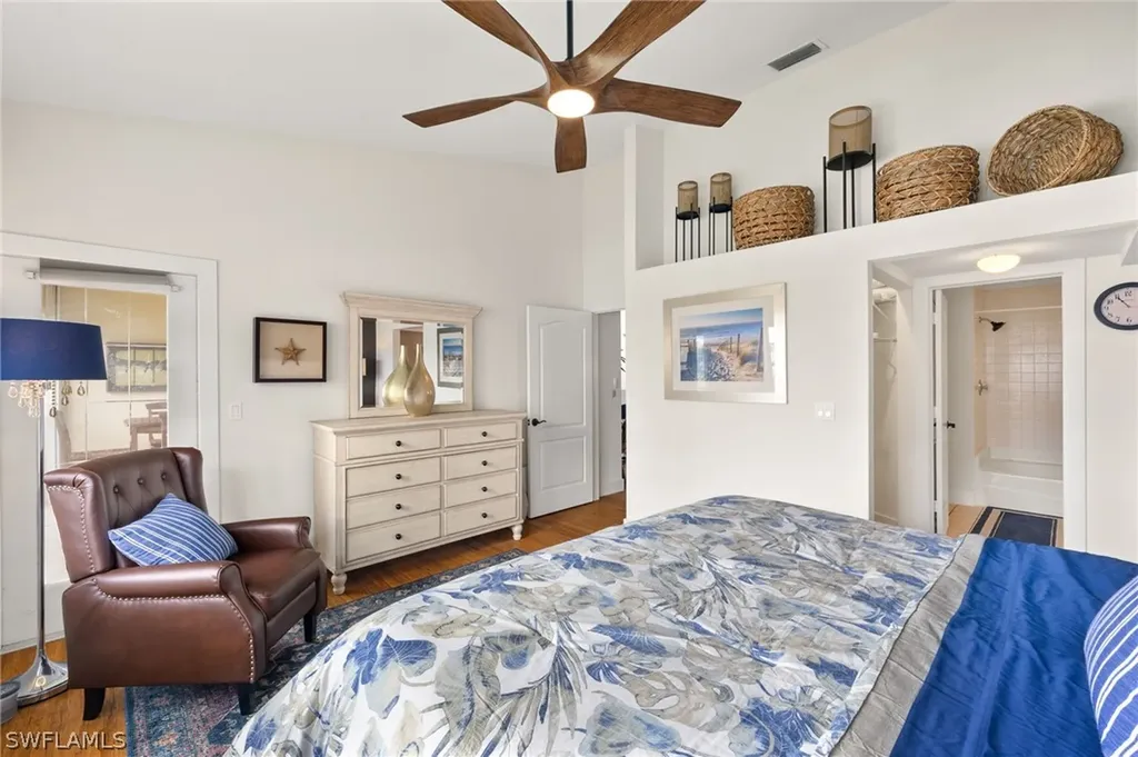 8365 Excalibur Circle Naples FL 34108
