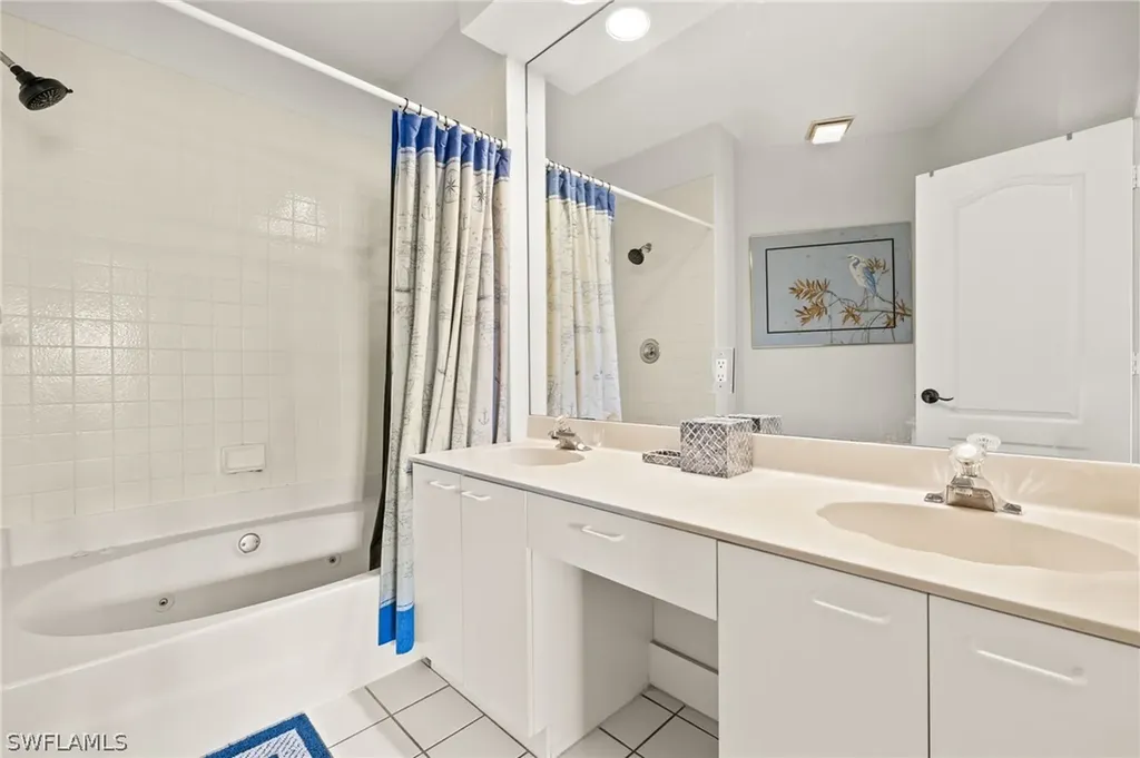 8365 Excalibur Circle Naples FL 34108