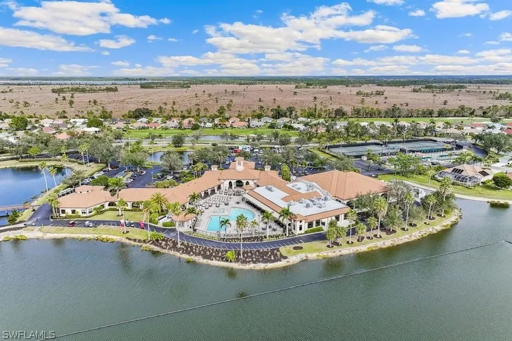 1781 Embarcadero Way North Fort Myers FL 33917