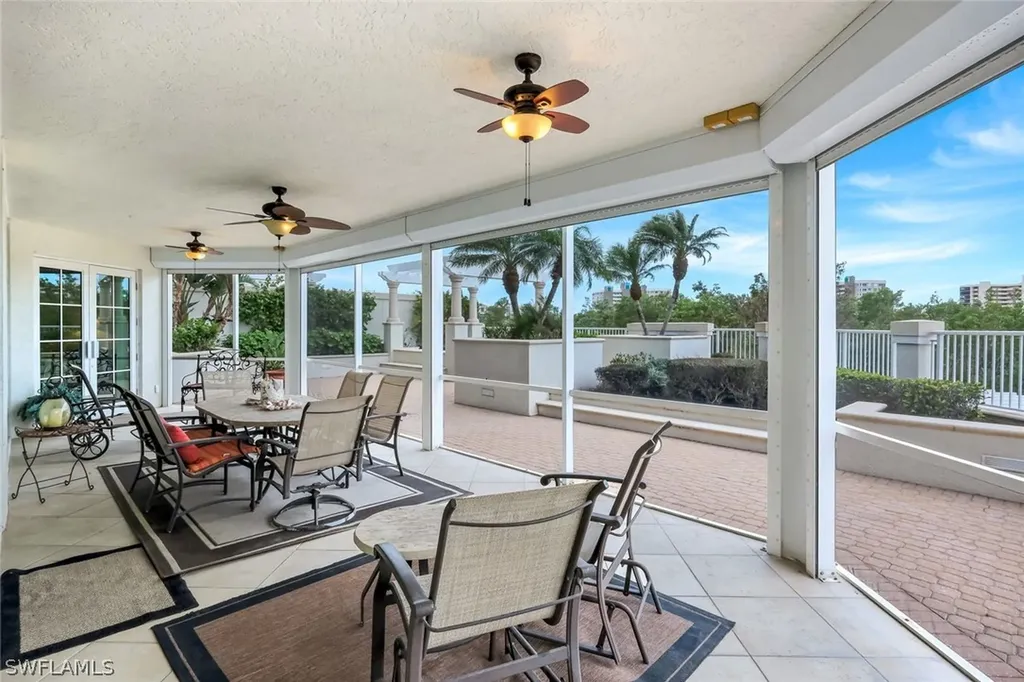 295 Grande Way Naples FL 34110